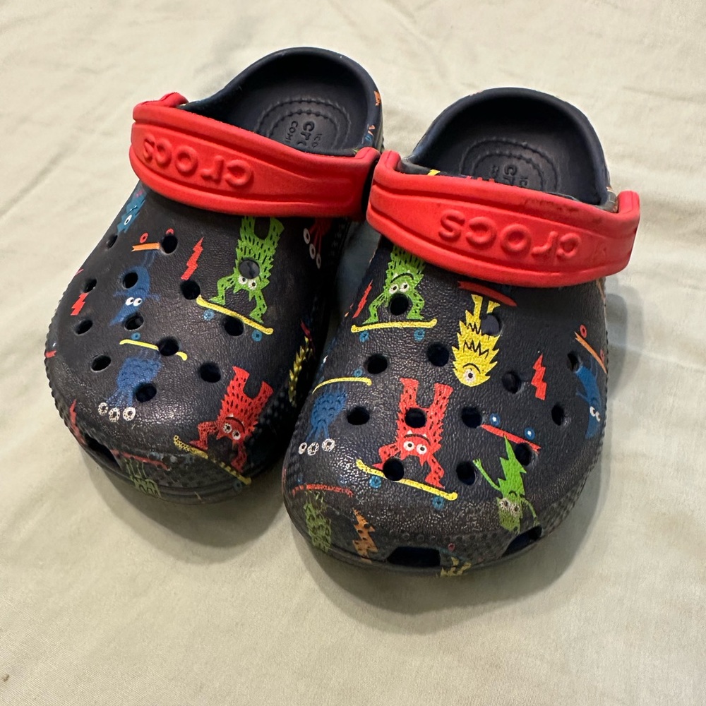 Monster Crocs 8C